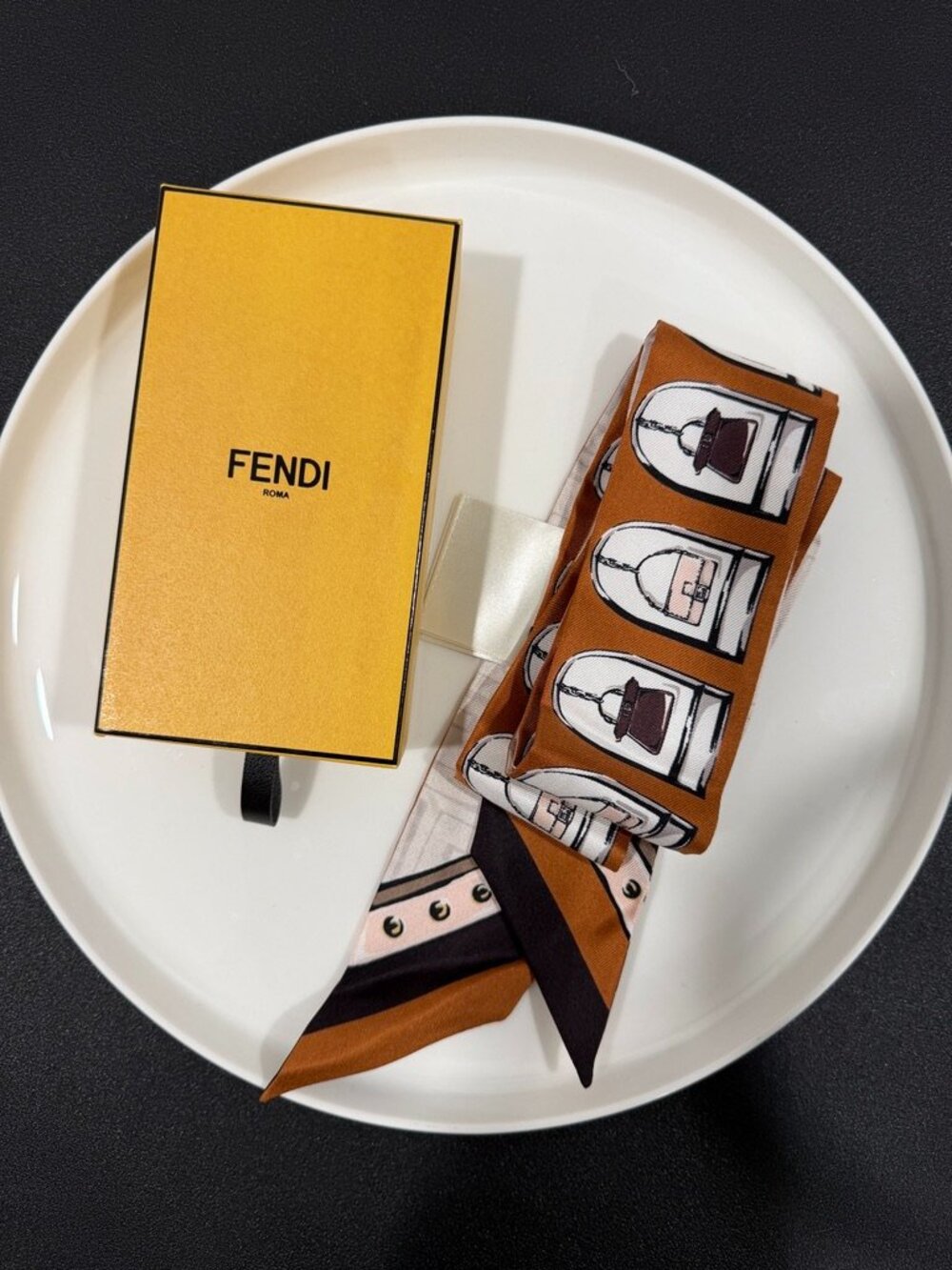 NIB Fendi Silk Wrappy Twilly Scarf Brown Multicolor Bag Print (JB1594)
